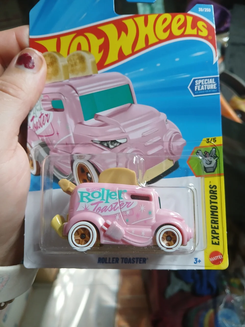 pink Hot Wheels Roller Toaster die-cast vehicle from the 2026 Experimotors serie